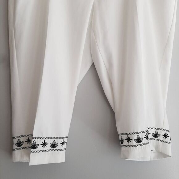 CARROLL REED | Capri Crop Pants White & Black Embroidery Sz 20W Flawed - Picture 3 of 14